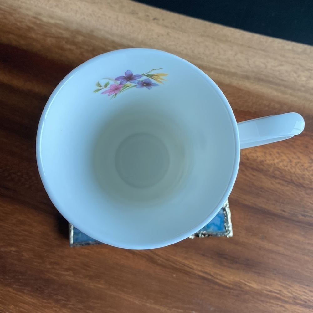 VINTAGE Floral Bone China Mug - Picture 3 of 5
